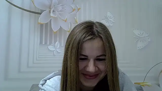 Snapshot of TinaFun4u chatting on November 29, 9:18 pm TinaFun4u online show from November 29, 9:18 pm