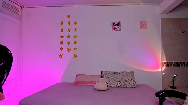 Kaoriyoshii online show from November 21, 3:49 am