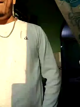 Snapshot of sailord chatting on February 7, 11:45 am sailord online show from February 7, 11:45 am