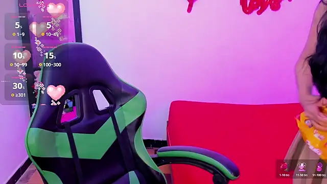 Snapshot of elissa_iris chatting on February 26, 2:43 am elissa iris online show from February 26, 2:43 am