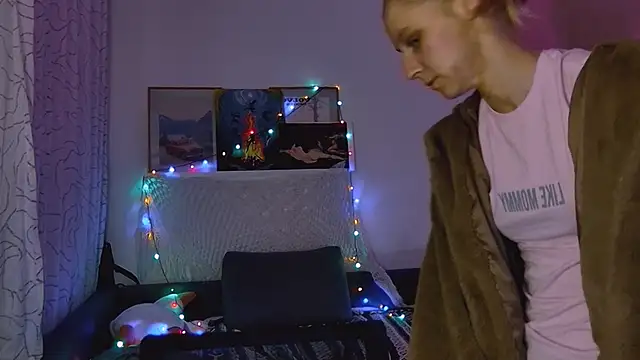 KatiKate online show from January 30, 9:25 pm