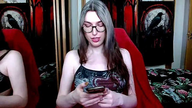 Snapshot of bluerose00 chatting on October 20, 7:25 pm bluerose00 online show from October 20, 7:25 pm