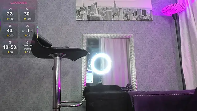  kitty wuichis online show from October 14, 5:30 am