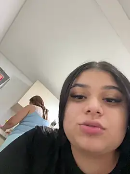 alissonfernandez  online show from January 10, 12:38 am