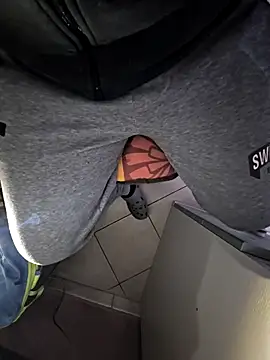 Snapshot of HardWolf2024 chatting on February 18, 4:03 pm HardWolf2024 online show from February 18, 4:03 pm