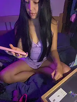 isabella048 online show from May 22, 10:26 pm