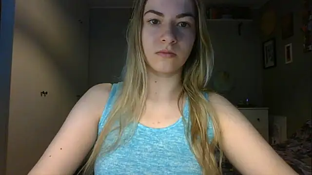 Snapshot of ROSIEx_sweet chatting on April 10, 6:40 am ROSIEx sweet online show from April 10, 6:40 am