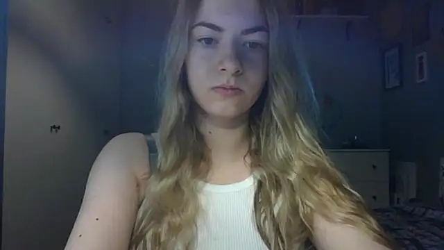 Snapshot of ROSIEx_sweet chatting on April 30, 6:53 am ROSIEx sweet online show from April 30, 6:53 am