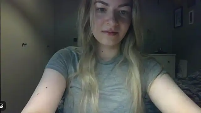 Snapshot of ROSIEx_sweet chatting on May 15, 6:42 am ROSIEx sweet online show from May 15, 6:42 am