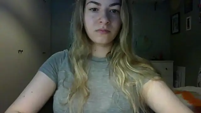 Snapshot of ROSIEx_sweet chatting on June 16, 6:49 am ROSIEx sweet online show from June 16, 6:49 am