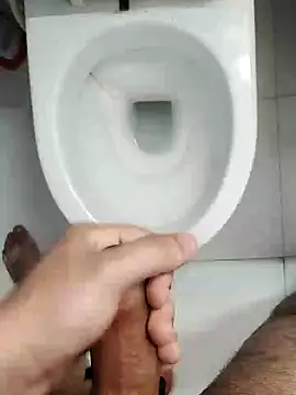 Snapshot of KeepCummingForYou73 chatting on March 9, 11:35 pm KeepCummingForYou73 online show from March 9, 11:35 pm