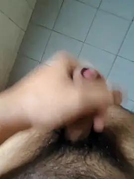 Snapshot of KeepCummingForYou73 chatting on November 16, 4:29 am KeepCummingForYou73 online show from November 16, 4:29 am