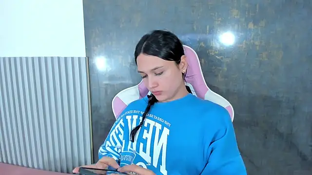 lana boomer online show from October 19, 7:58 pm