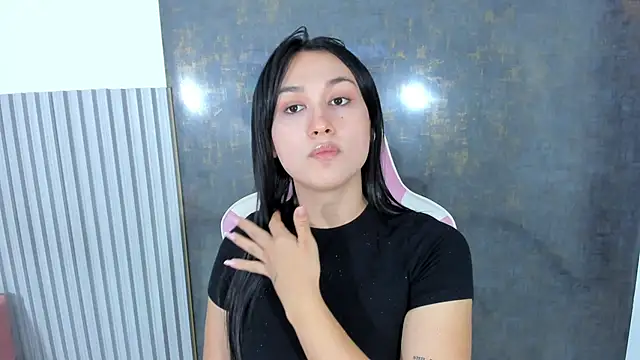 Snapshot of lana_boomer chatting on December 17, 8:37 pm lana boomer online show from December 17, 8:37 pm