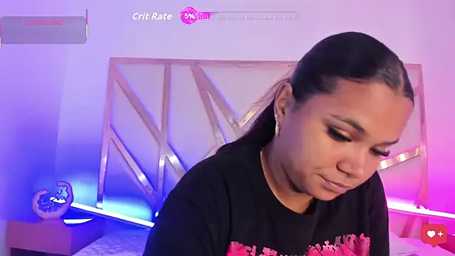 Snapshot of Carolina_Evanss chatting on October 18, 11:44 am Carolina Evanss online show from October 18, 11:44 am