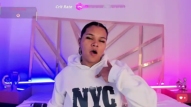 Snapshot of Carolina_Evanss chatting on October 19, 11:44 am Carolina Evanss online show from October 19, 11:44 am