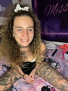 BlazyKitsune- online show from January 13, 1:28 pm