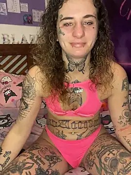 BlazyKitsune- online show from February 7, 8:44 am