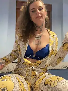 BlazyKitsune- online show from March 22, 7:31 pm