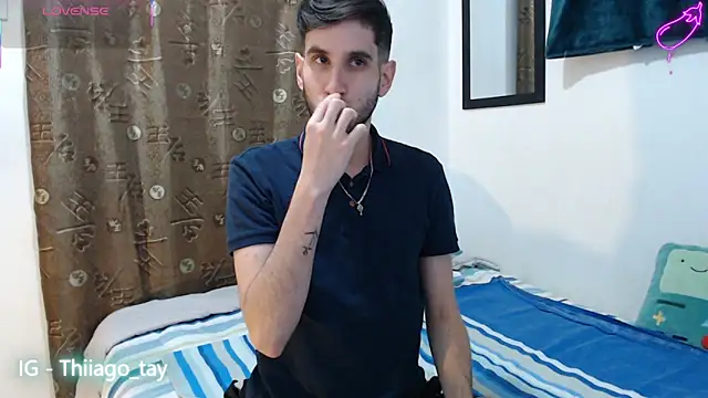 Snapshot of Thhiago_tay chatting on October 7, 5:15 am Thhiago tay online show from October 7, 5:15 am