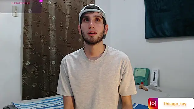 Snapshot of Thhiago_tay chatting on November 28, 3:42 am Thhiago tay online show from November 28, 3:42 am