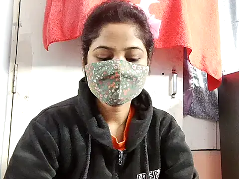 Snapshot of samosa73 chatting on November 16, 7:08 pm samosa73 online show from November 16, 7:08 pm