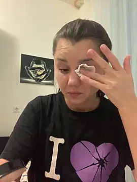 MiraMiss online show from March 31, 5:35 pm