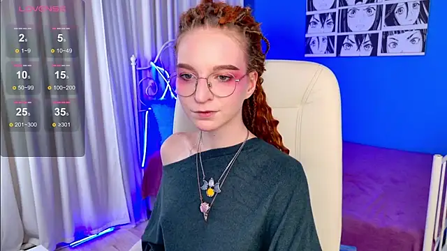 VioletShine online show from October 15, 2:50 pm