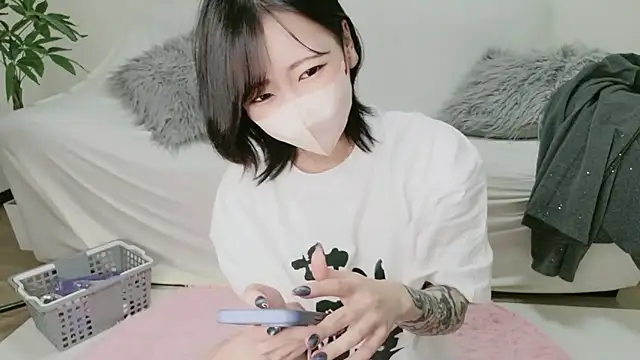 rei 0180 online show from April 4, 9:40 am