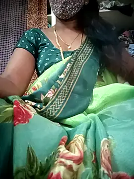 Snapshot of Telugu-mirchi chatting on October 28, 6:39 am Telugu-mirchi online show from October 28, 6:39 am