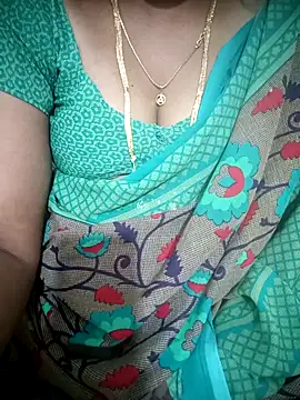 Snapshot of Telugu-mirchi chatting on December 15, 5:28 pm Telugu-mirchi online show from December 15, 5:28 pm