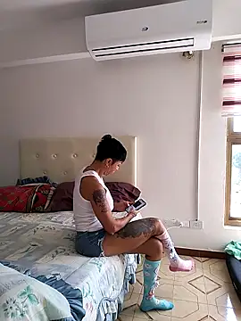 Alison fitness online show from November 21, 1:43 pm