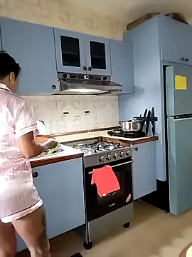 Alison fitness online show from November 26, 11:11 am