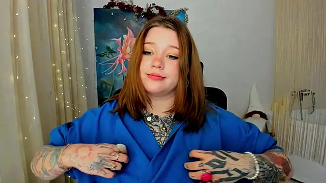 MoonLghte online show from January 13, 7:31 pm
