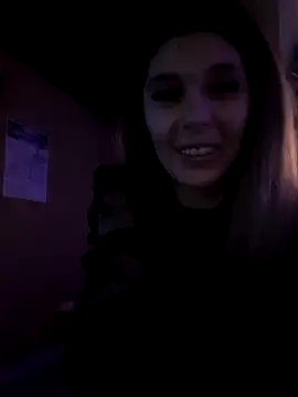 riskyperfect02 online show from December 18, 6:53 am