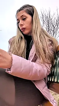 riskyperfect02 online show from March 11, 8:09 am