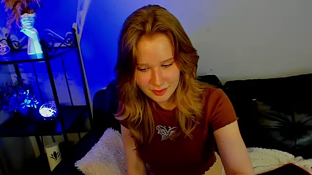 EvaStevs online show from December 12, 11:25 pm