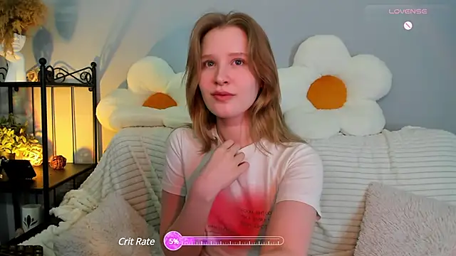 EvaStevs online show from February 2, 9:45 pm