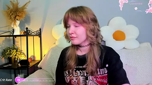 EvaStevs online show from February 13, 8:24 pm