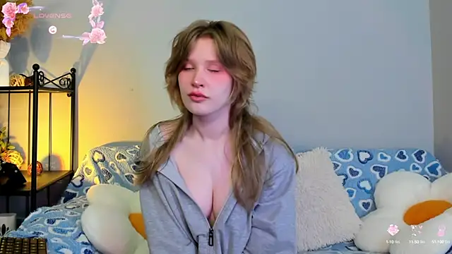 EvaStevs online show from February 22, 7:03 pm