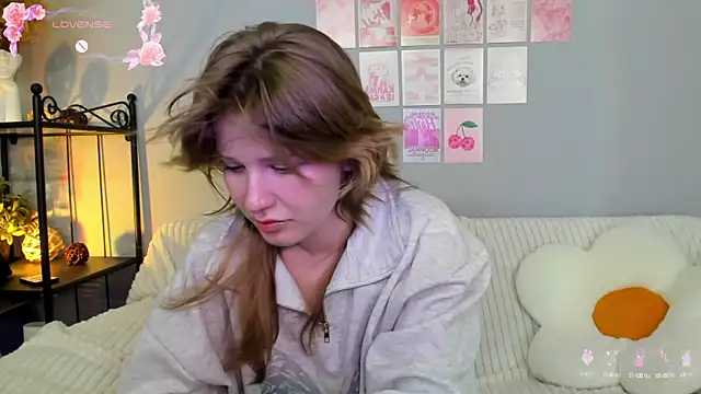 EvaStevs online show from March 15, 1:52 am