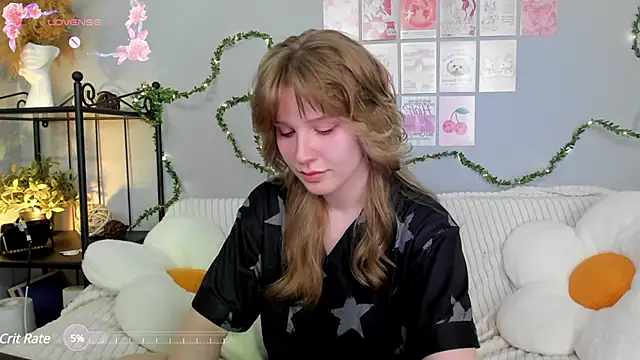 EvaStevs online show from March 21, 3:46 pm