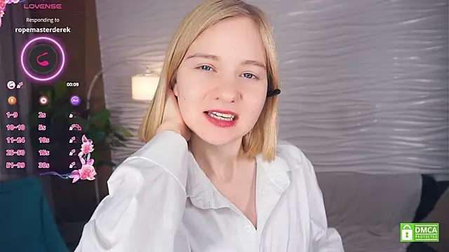 Snapshot of OdelinaFicken chatting on November 27, 4:03 am OdelinaFicken online show from November 27, 4:03 am