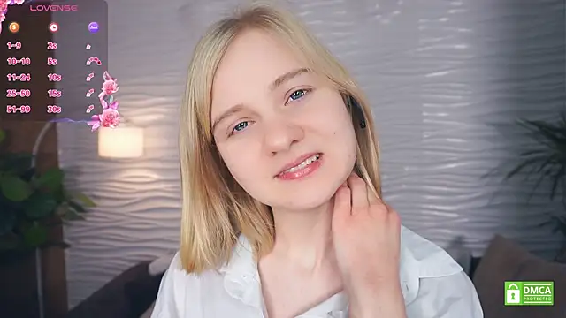 Snapshot of OdelinaFicken chatting on December 3, 4:09 am OdelinaFicken online show from December 3, 4:09 am