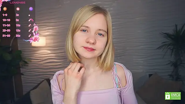 Snapshot of OdelinaFicken chatting on December 16, 4:06 am OdelinaFicken online show from December 16, 4:06 am