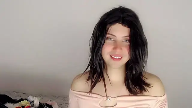 Snapshot of Oxana-Novikov chatting on November 20, 12:00 am Oxana-Novikov online show from November 20, 12:00 am