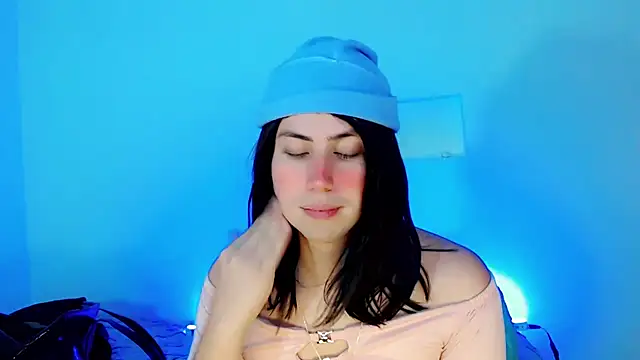 Snapshot of Oxana-Novikov chatting on November 30, 8:46 pm Oxana-Novikov online show from November 30, 8:46 pm