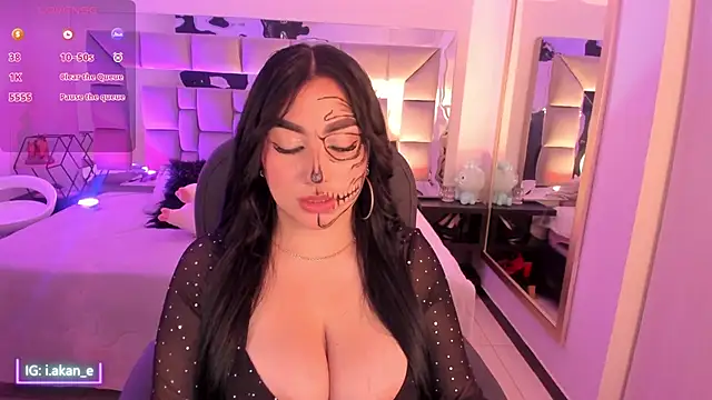 i akane online show from October 31, 1:12 pm