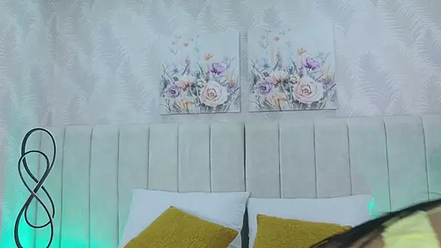 MeganCruzGB online show from April 15, 12:23 pm