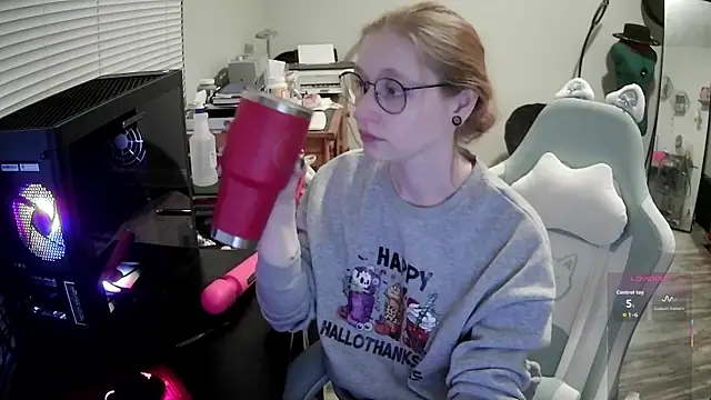 Snapshot of LilyFoxxx chatting on March 2, 6:14 am LilyFoxxx online show from March 2, 6:14 am